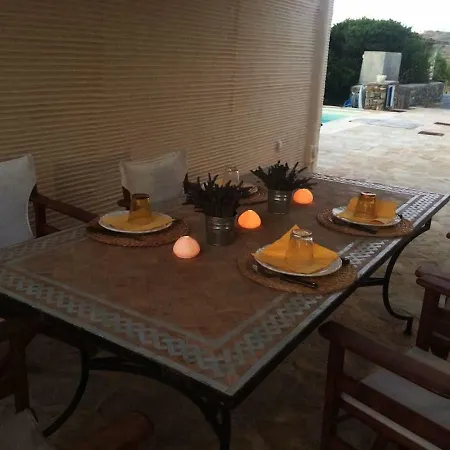 Villa La Ome Ano Syros